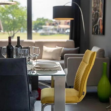 Casa Jugo *